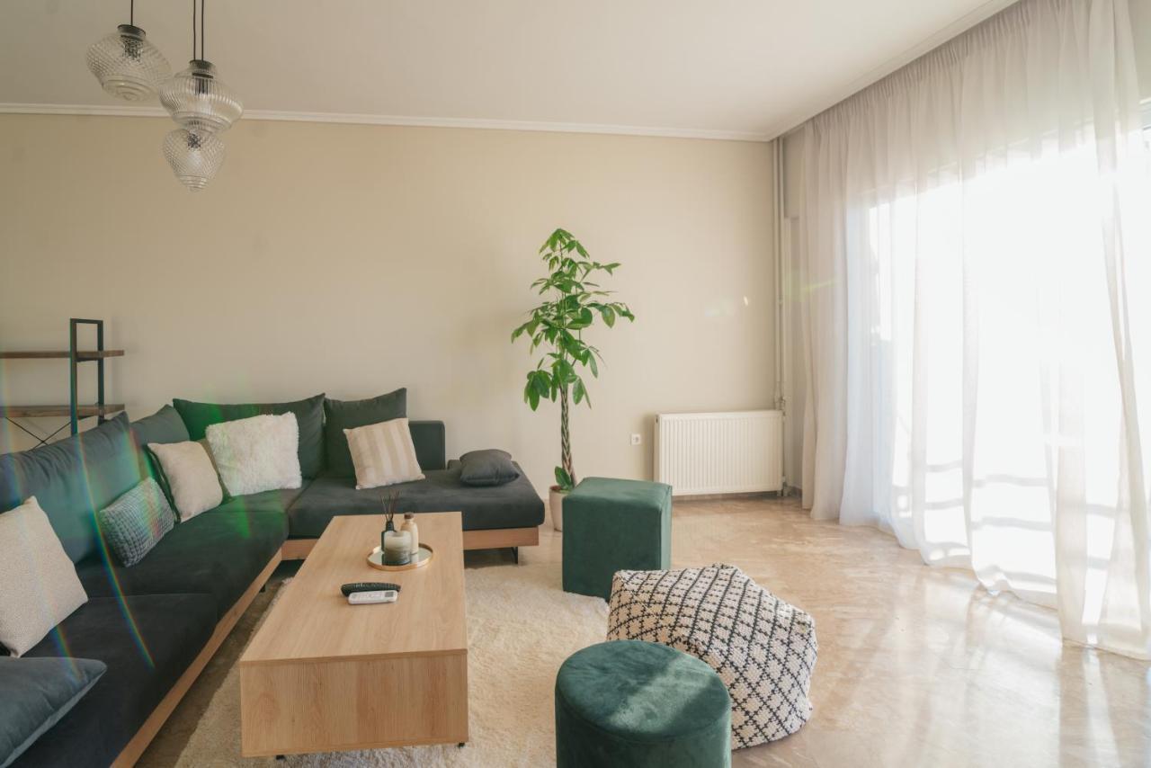 Sea Front Luxury Apartment Patras Exterior foto