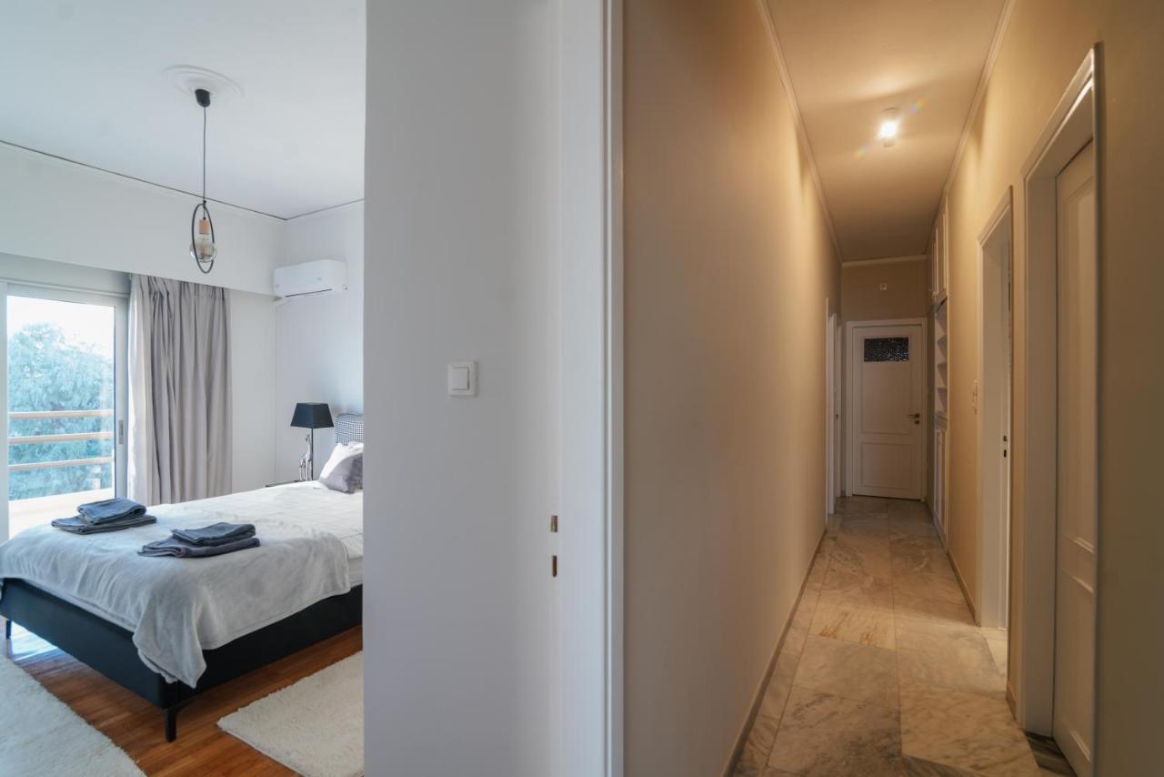 Sea Front Luxury Apartment Patras Exterior foto